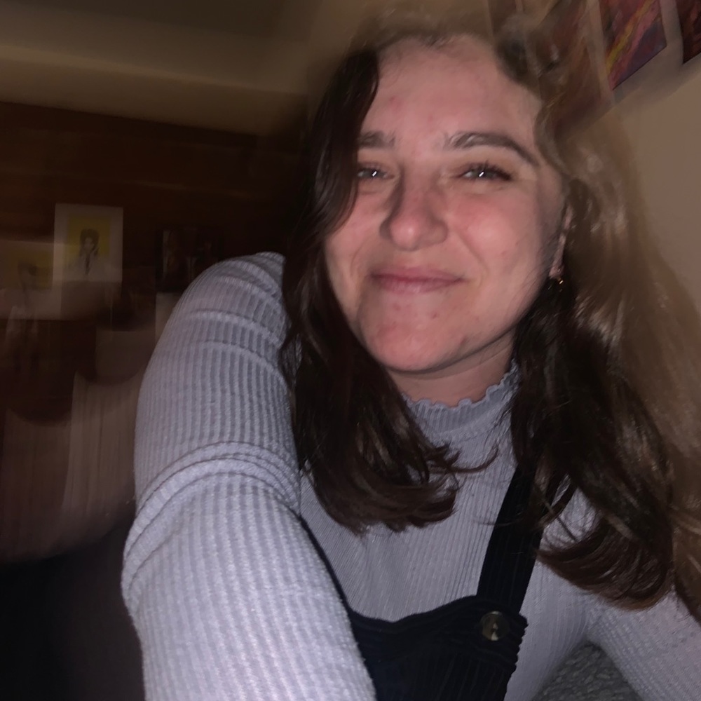 Hi! I’m Alana a 5th grade teacher in NOLA looking to sell some clothes!